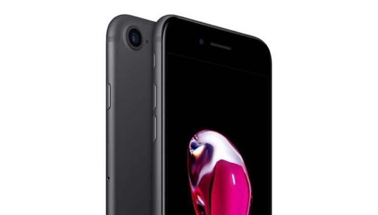 128GB renewed iPhone 7 drops to just $227